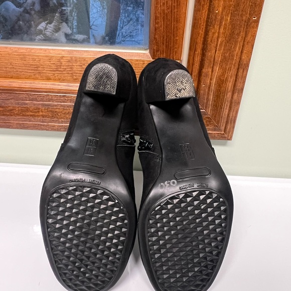 Booties - Picture 5 of 6